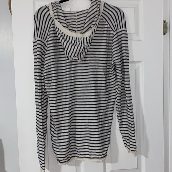 Never Lose Hedge - Stripped hooded light weight sweater - Picture 2 of 3